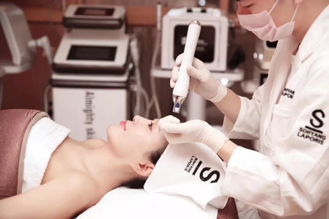 抢占先机!提前布局2024美业,一定要懂“她”经济!